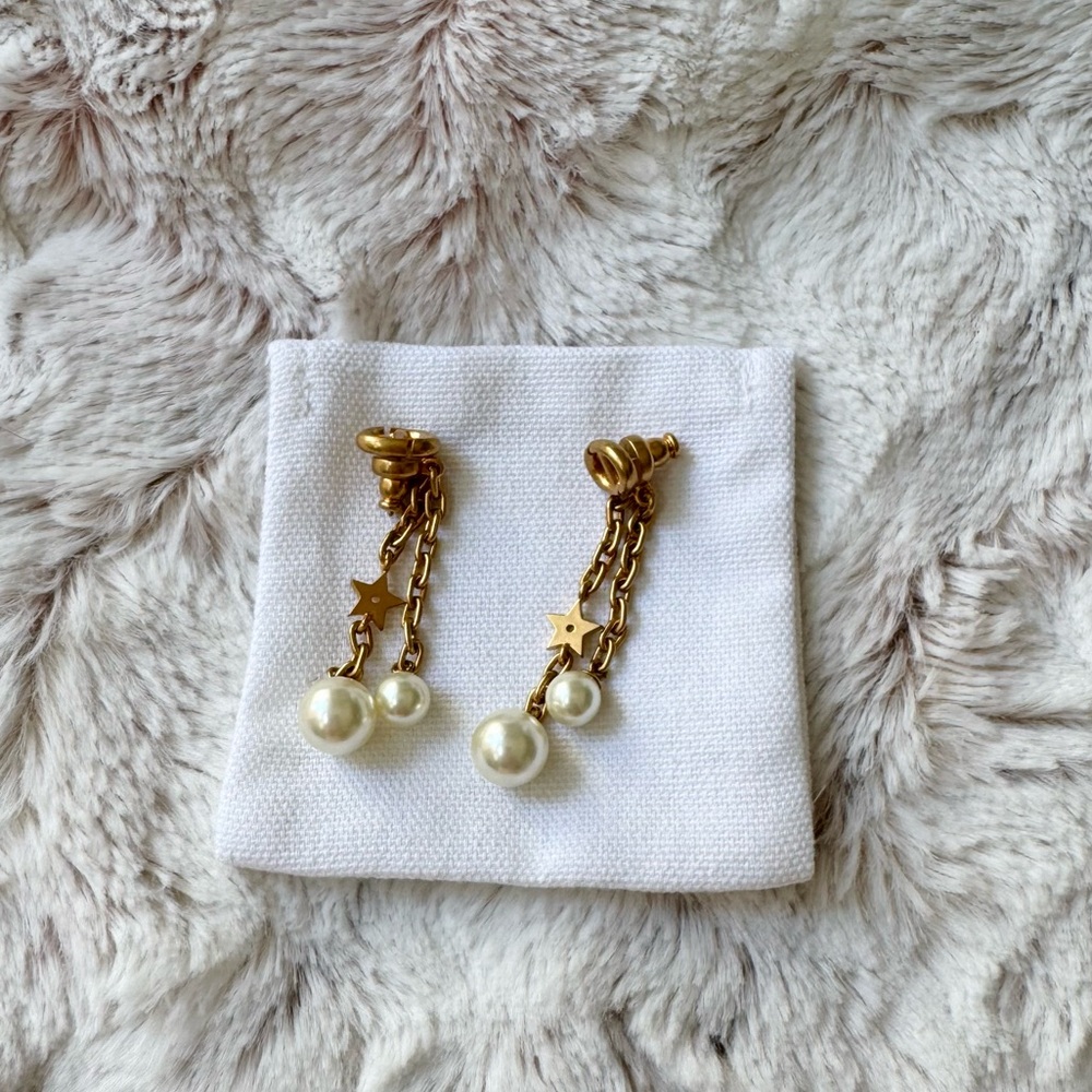 DIOR CD Gold Lucky Star Pearl Drop Earrings with Pouch - Picture 6 of 6